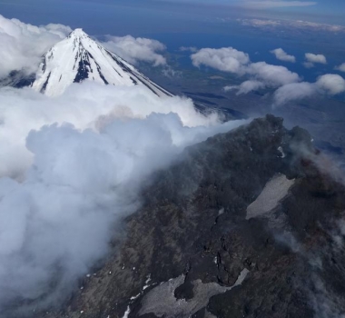October 09 , 2022. EN . Alaska : Pavlof , Hawaii : Mauna Loa , La Martinique : Mount Pelee , Chile : Nevados de Chillan , Mexico : Popocatepetl .