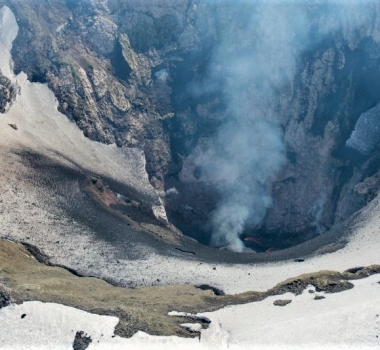August 24, 2019. EN. Alaska : Shishaldin , Mexico : Colima , Colombia : Nevado del Huila , Indonesia : Anak Krakatau , Italy : Stromboli .