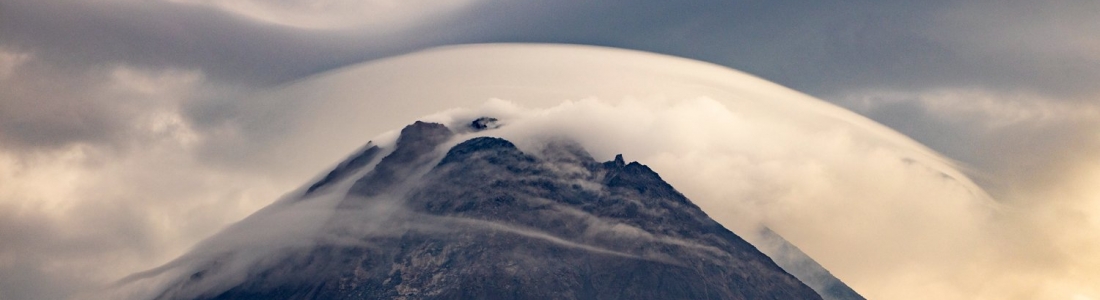12 Novembre 2022. FR . Indonésie : Merapi , Alaska : Pavlof , Indonésie : Anak Krakatau , Chili : Villarica , Equateur : Reventador . 12 Novembre 2022. FR . Indonésie : Merapi , Alaska : Pavlof , Indonésie : Anak Krakatau , Chili : Villarica , Equateur : Reventador .