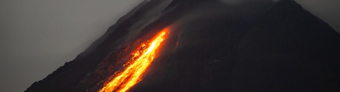 March 10 , 2022. EN. Indonesia : Merapi , Japan : Shinmoedake , Italy : Vulcano , Guatemala : Fuego , La Palma : Cumbre Vieja .