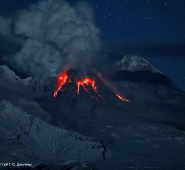 January 05 , 2023 . EN. Kamchatka : Sheveluch, Italy : Vulcano , Indonesia : Anak Krakatau , Ecuador : Cotopaxi , Japan : Sakurajima .