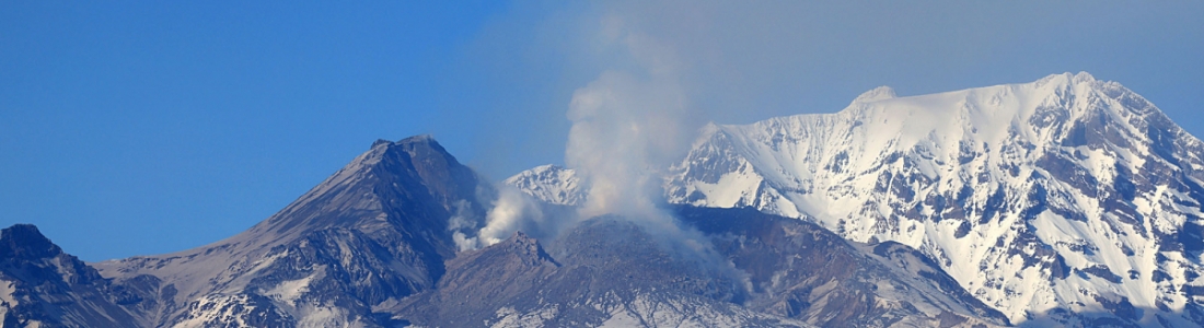 12 Mai 2023. FR. Indonésie : Anak Krakatau , Kamchatka : Sheveluch , Italie : Vulcano , Chili : Copahue , Colombie : Chiles / Cerro Negro . 12 Mai 2023. FR. Indonésie : Anak Krakatau , Kamchatka : Sheveluch , Italie : Vulcano , Chili : Copahue , Colombie : Chiles / Cerro Negro .