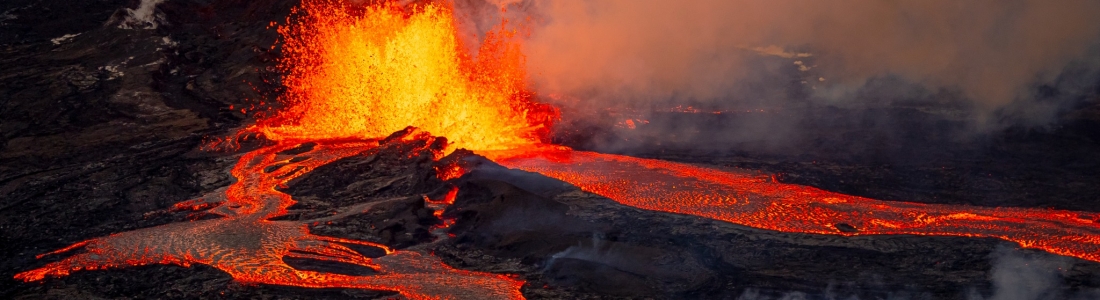 December 09 , 2022 . EN. Italy : Vulcano , Colombia : Cerro Machin , Hawaii : Mauna Loa , Italy : Stromboli , Russia / Kuril Islands : Ebeko . December 09 , 2022 . EN. Italy : Vulcano , Colombia : Cerro Machin , Hawaii : Mauna Loa , Italy : Stromboli , Russia / Kuril Islands : Ebeko .