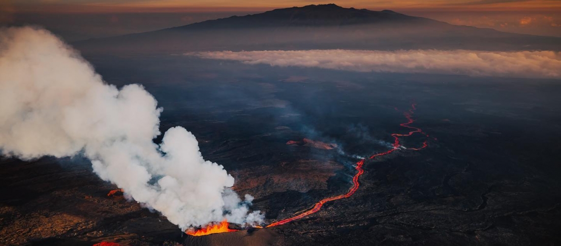 December 10, 2022. EN. Indonesia : Semeru , Hawaii : Mauna Loa , Colombia : Purace / Los Coconucos volcanic chain , Chile : Nevados de Chillan , Ecuador : Cotopaxi .