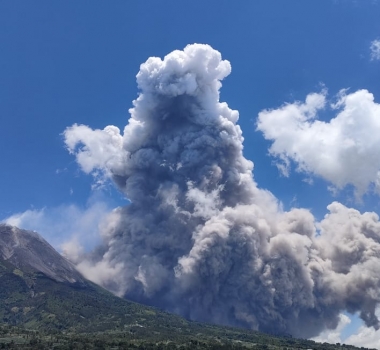 March 11, 2023. EN. Indonesia : Merapi , Russia / Kuril Islands : Ebeko , El Salvador : San Miguel (Chaparrastique) , Italy : Stromboli , Ecuador : Sangay .