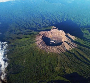 July 29, 2022. EN . Japan : Sakurajima , Indonesia : Raung , Ecuador / Colombia : Chiles / Cerro Negro , Hawaii : Kilauea , Canary Islands : La Palma / Tenerife .