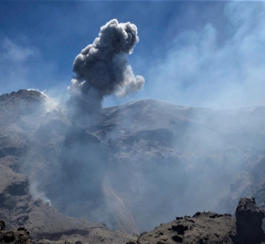 June 19, 2019. EN. Italy / Sicily : Etna , Mexico : Popocatepetl , Peru : Sabancaya / Ubinas , Colombia : Nevado del Huila .