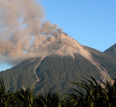 November 07 , 2018. EN. Alaska : Veniaminof , Colombia : Chiles / Cerro Negro , Chili : Villarica , Guatemala : Fuego , Hawai : Kilauea .