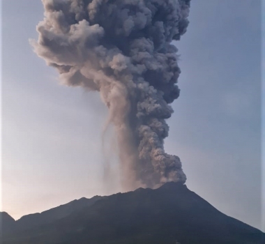March 03, 2020. EN. Indonesia : Merapi , Peru : Sabancaya , United States : Yellowstone , Chile : Nevados de Chillan , Kamchatka : Klyuchevskoy .