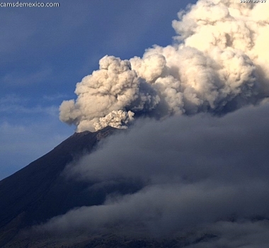 October 06 , 2017. EN.  Nevados de Chillan , Popocatepetl , Shinmoedake , Ambae .