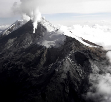 16 Octobre 2019. FR. Colombie : Nevado del Huila , Pérou : Sabancaya , Indonésie : Karangetang , Guatemala : Fuego .